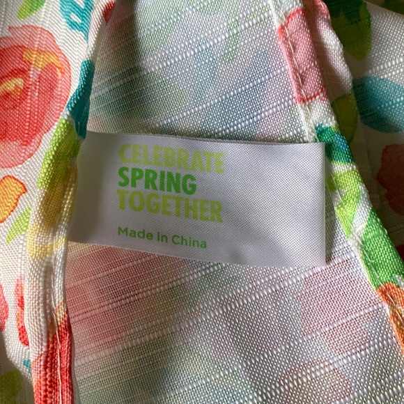 Kohl's Dining New 7 Round Springsummer Floral Tablecloth Poshmark